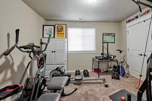 422 Turnberry Ave, Woodburn, OR 97071 - Photo 23
