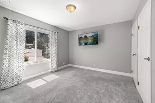 10355 SW Porter St, Portland, OR 97225 - Photo 17