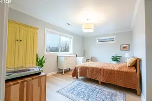 1321 Marigold Dr, Independence, OR 97351 - Photo 13