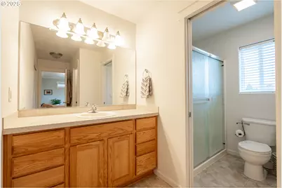 1321 Marigold Dr, Independence, OR 97351 - Photo 17