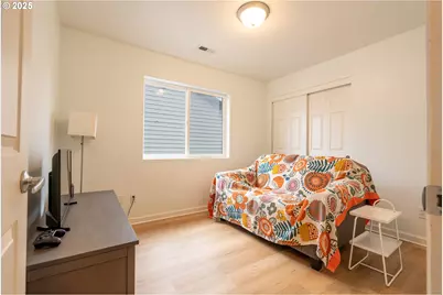 1321 Marigold Dr, Independence, OR 97351 - Photo 15