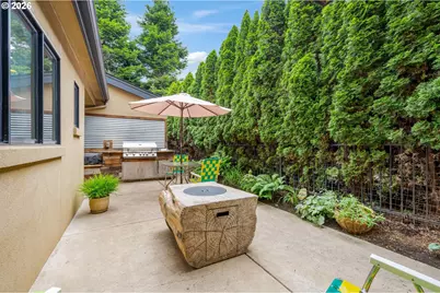 3017 Lord Byron Pl, Eugene, OR 97408 - Photo 37