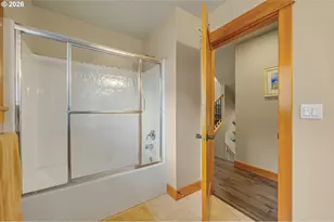 3017 Lord Byron Pl, Eugene, OR 97408 - Photo 23