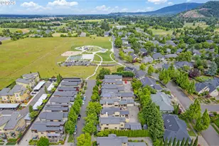 3017 Lord Byron Pl, Eugene, OR 97408 - Photo 47