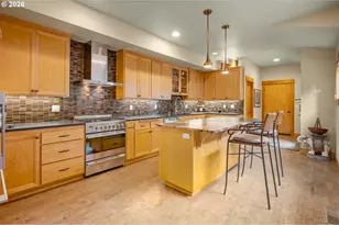 3017 Lord Byron Pl, Eugene, OR 97408 - Photo 13