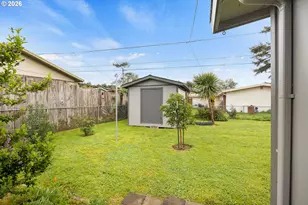 1025 Garfield Ave, Coos Bay, OR 97420 - Photo 19