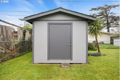 1025 Garfield Ave, Coos Bay, OR 97420 - Photo 23