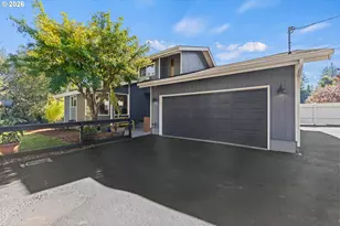 1617 Oak St, North Bend, OR 97459 - Photo 1
