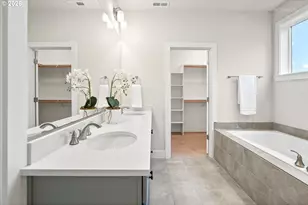 11678 NW Kearney St, Portland, OR 97229 - Photo 17