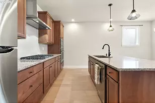 11678 NW Kearney St, Portland, OR 97229 - Photo 7