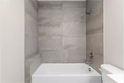 9822 SW 34th Pl, Portland, OR 97219 - Photo 23