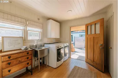 5614 NE Simpson St, Portland, OR 97218 - Photo 17