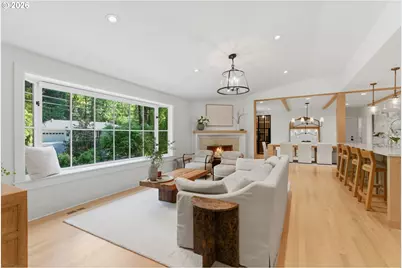 1685 SW Midvale Rd, Portland, OR 97219 - Photo 9