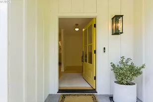 1685 SW Midvale Rd, Portland, OR 97219 - Photo 7