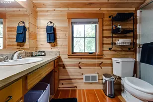 56483 McKenzie Hwy, McKenzie Bridge, OR 97413 - Photo 25