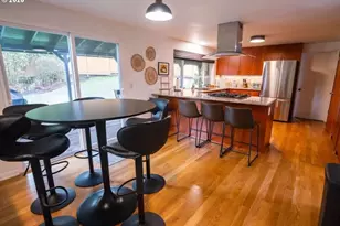1520 W 28th Pl, Eugene, OR 97405 - Photo 3