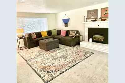 1520 W 28th Pl, Eugene, OR 97405 - Photo 11