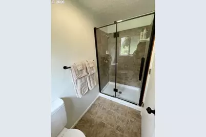 1520 W 28th Pl, Eugene, OR 97405 - Photo 23