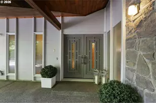 5510 SW Sweetbriar St, Portland, OR 97221 - Photo 1