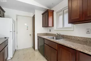 3909 SW Wilbard St, Portland, OR 97219 - Photo 11