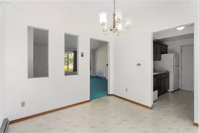 3909 SW Wilbard St, Portland, OR 97219 - Photo 9