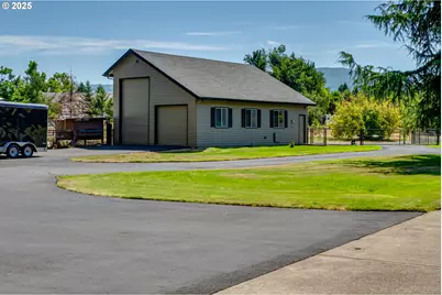 39125 Easton Ln, Springfield, OR 97478 - Photo 43