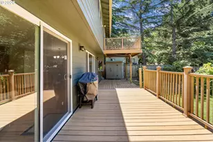 1105 SW 10th Dr, Gresham, OR 97080 - Photo 41
