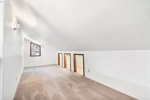 1105 SW 10th Dr, Gresham, OR 97080 - Photo 33