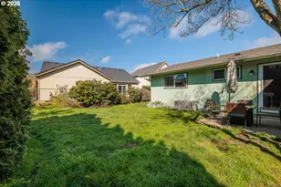 992 Candlelight Dr, Eugene, OR 97402 - Photo 31