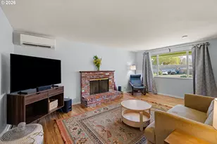 992 Candlelight Dr, Eugene, OR 97402 - Photo 19