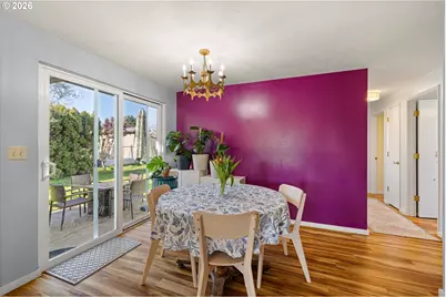 992 Candlelight Dr, Eugene, OR 97402 - Photo 13