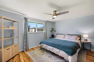 992 Candlelight Dr, Eugene, OR 97402 - Photo 23