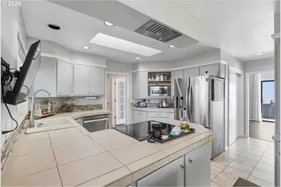 14720 SW Topaz Ct, Beaverton, OR 97007 - Photo 11