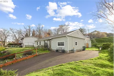 715 SW 27th St, Pendleton, OR 97801 - Photo 3