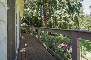 13085 SW 124th Ave, Tigard, OR 97223 - Photo 5