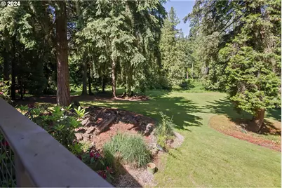 13085 SW 124th Ave, Tigard, OR 97223 - Photo 3