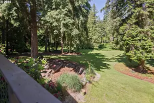 13085 SW 124th Ave, Tigard, OR 97223 - Photo 3