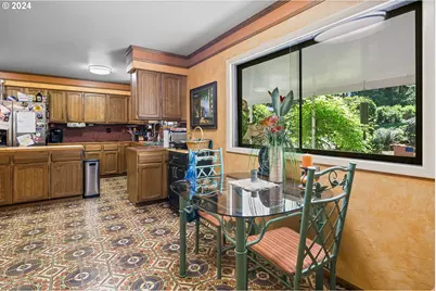 13085 SW 124th Ave, Tigard, OR 97223 - Photo 13