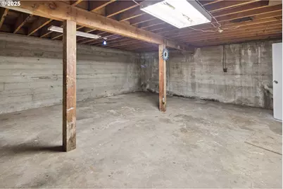 13085 SW 124th Ave, Tigard, OR 97223 - Photo 23