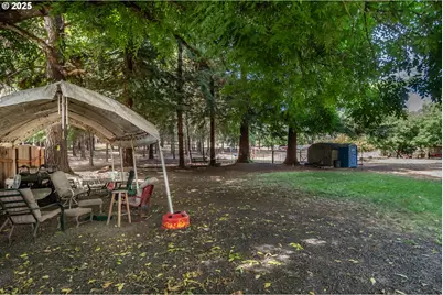 1313 N Old Pacific Hwy, Myrtle Creek, OR 97457 - Photo 43