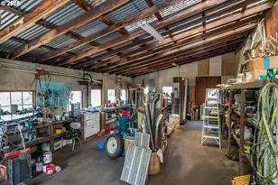 1313 N Old Pacific Hwy, Myrtle Creek, OR 97457 - Photo 35