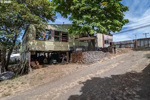 1313 N Old Pacific Hwy, Myrtle Creek, OR 97457 - Photo 31