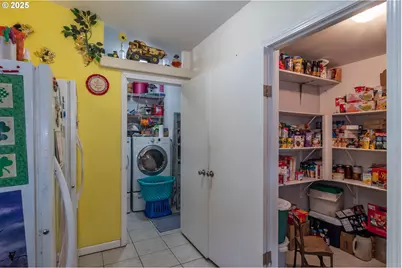 1313 N Old Pacific Hwy, Myrtle Creek, OR 97457 - Photo 11