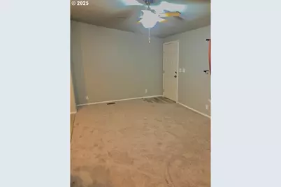 1415 S Bertelsen Rd #143, Eugene, OR 97402 - Photo 3