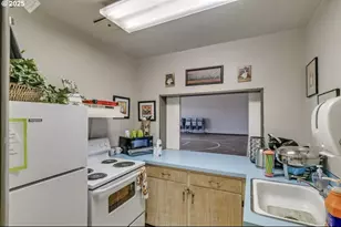 1415 S Bertelsen Rd, Eugene, OR 97402 - Photo 21