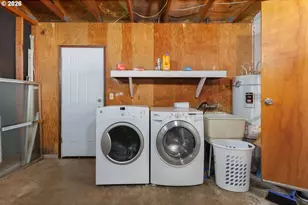 906/916 NE Douglas St, Newport, OR 97365 - Photo 17