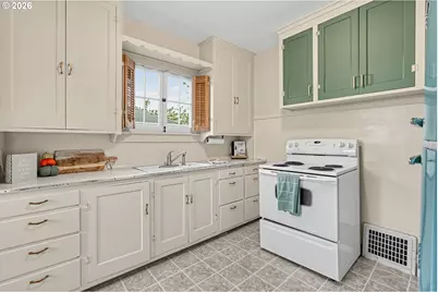 757 South St, Salem, OR 97301 - Photo 9