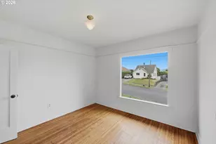 923 S 7th St, Coos Bay, OR 97420 - Photo 17