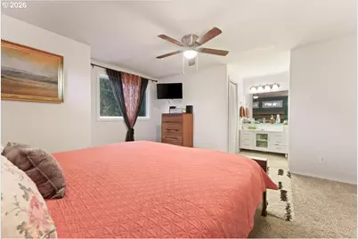 1005 SW 4th St, Gresham, OR 97080 - Photo 29