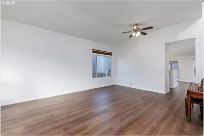 16225 SW Palermo Ln, Portland, OR 97223 - Photo 7